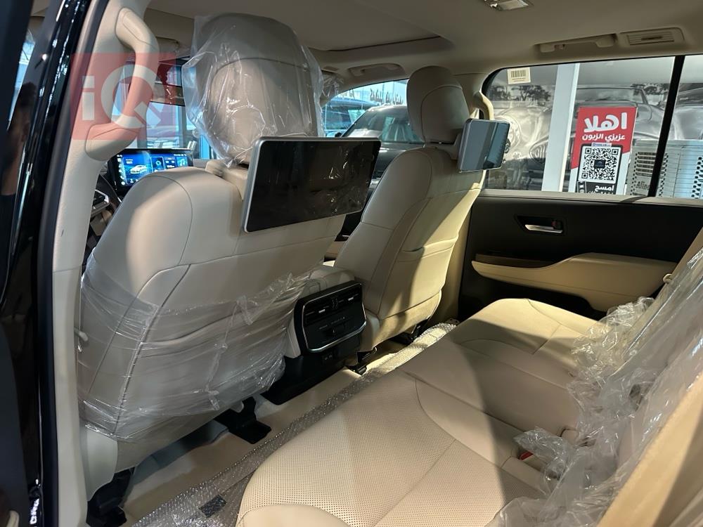 تۆیۆتا لاند کروزەر